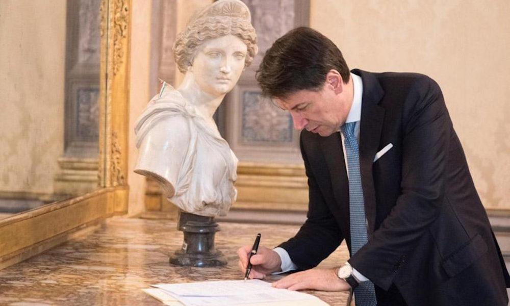 Momento della Firma del decreto