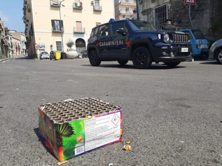 Fuochi d'artificio del festeggiamento di Pasqua ad Ercolano