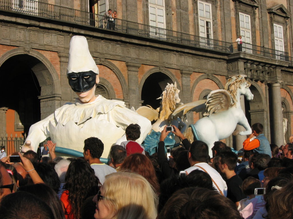 carro di pulcinella piedigrotta