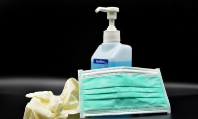 Gel, guanti, mascherina
