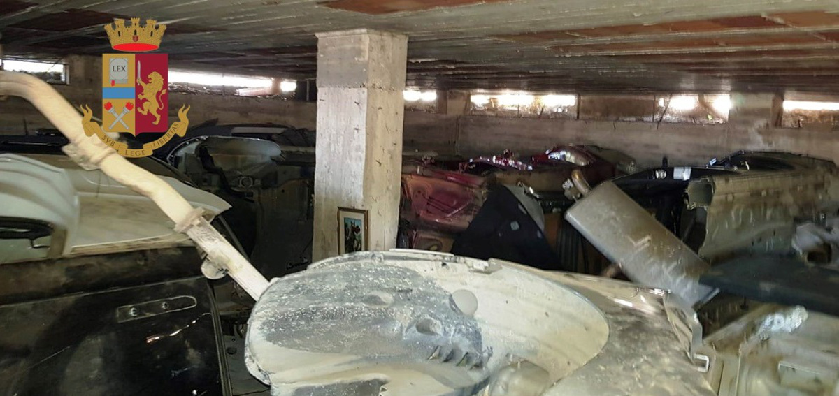 Deposito Auto Rubate Striano