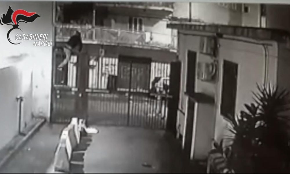 momento del furto Banda vomero
