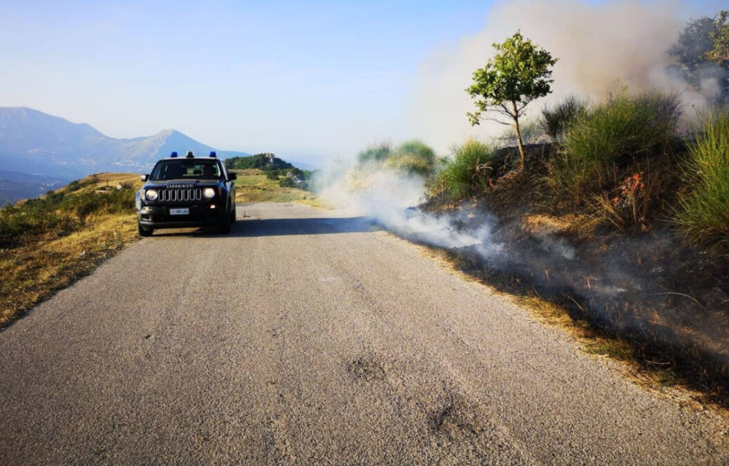 Carabinieri Forestali incendi boschivi