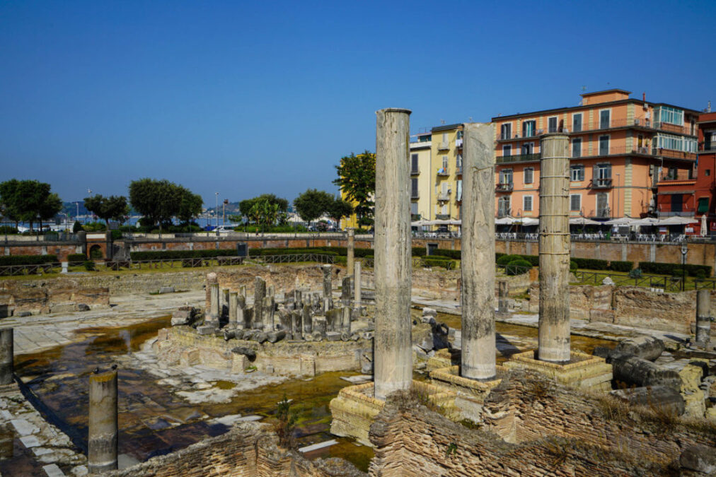 Tempio di Serapide-Macellum