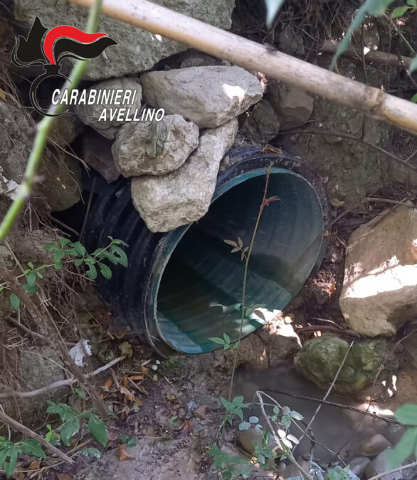 Scarico abusivo nel fiume sabato
