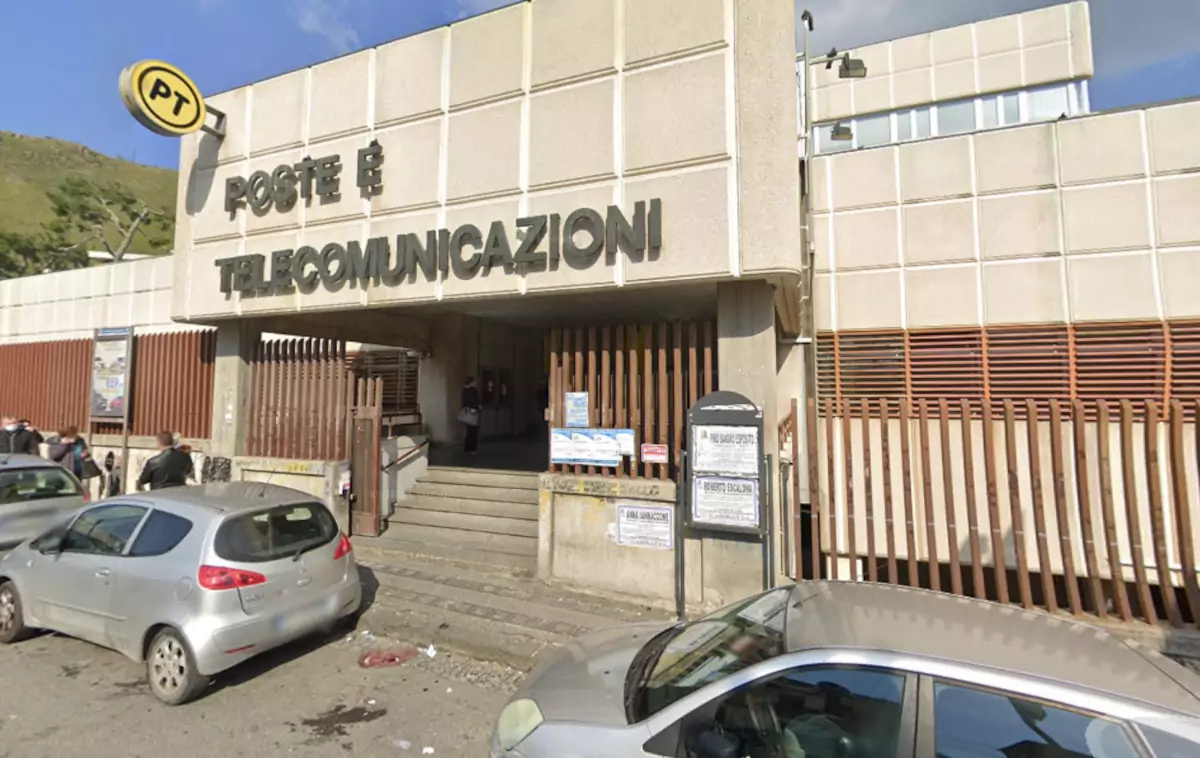 in posta a napoli senza green pass