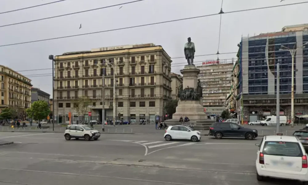 rapinano persona in piazza garibaldi