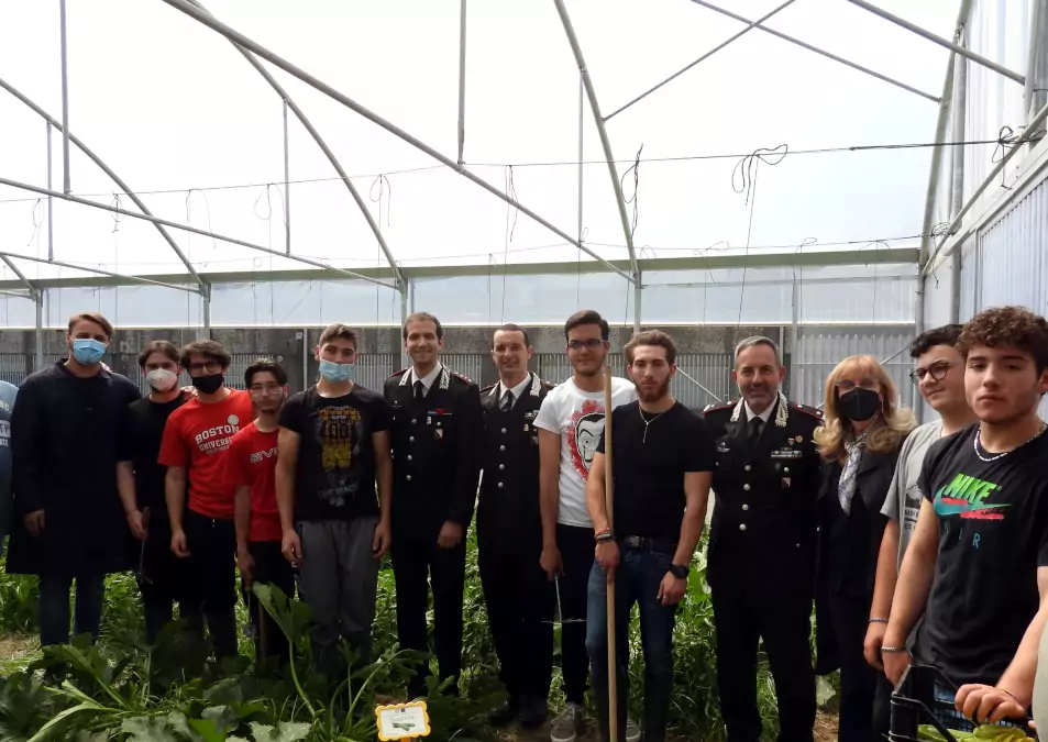 Carabinieri e Scuola a Caivano