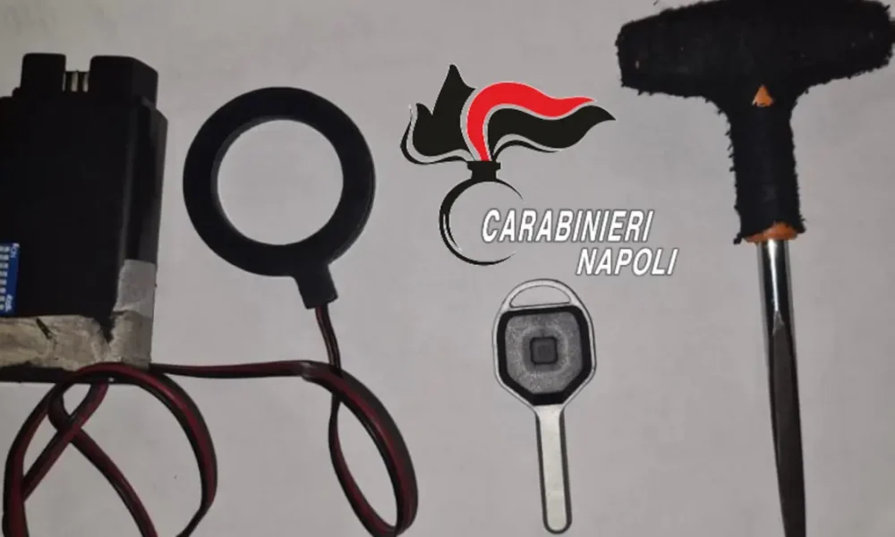 Tentano di rubare auto