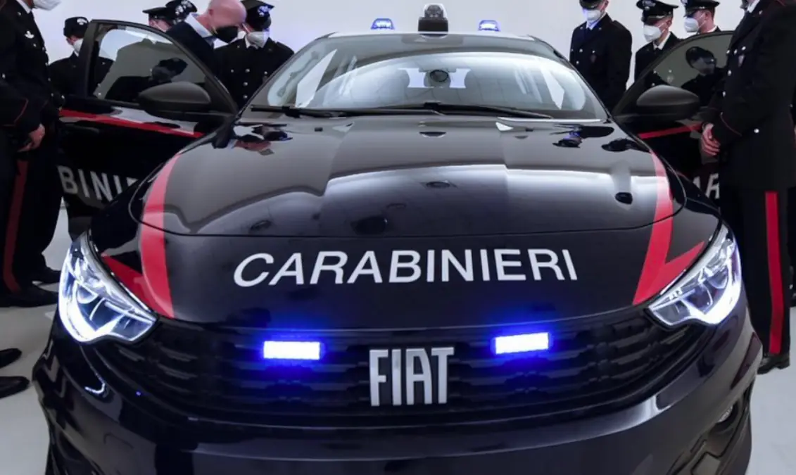 Usa Calamita per nascondere droga