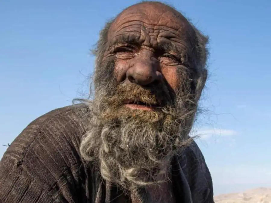 Morto l'uomo più sporco al mondo