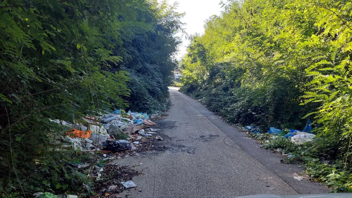 Qualiano: mondezza in località Cardinale