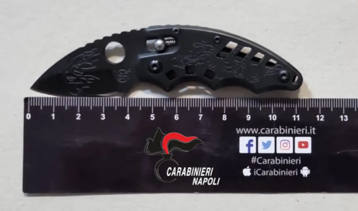 Controlli dei Carabinieri a Napoli