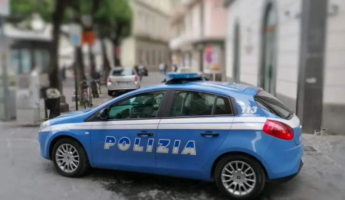 Nola: somministra alcolici a minori