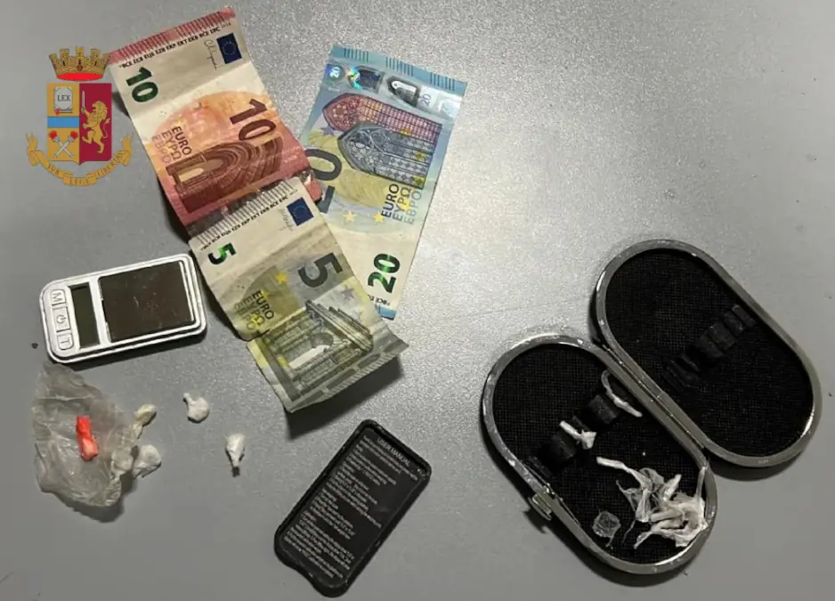 Sorpreso a Napoli con la droga
