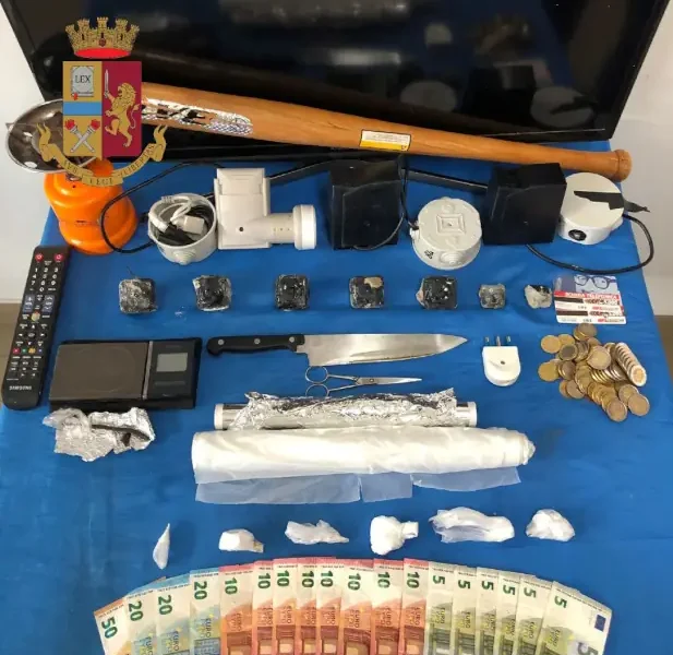 Arrestati a Pianura due spacciatori