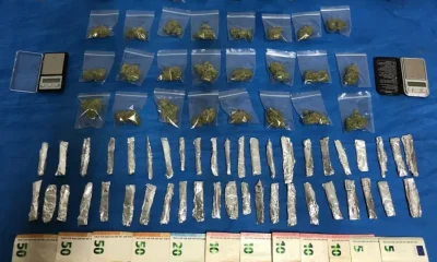 125 grammi di droga in casa