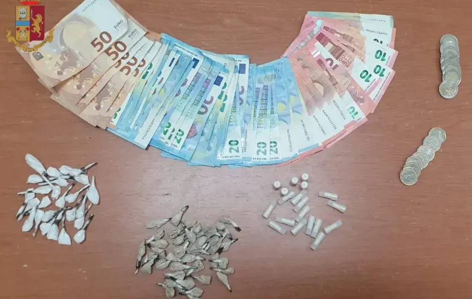 Controlli anti droga a Scampia
