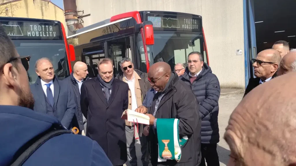 Benevento: inaugurati 5 autobus di trasporto urbano