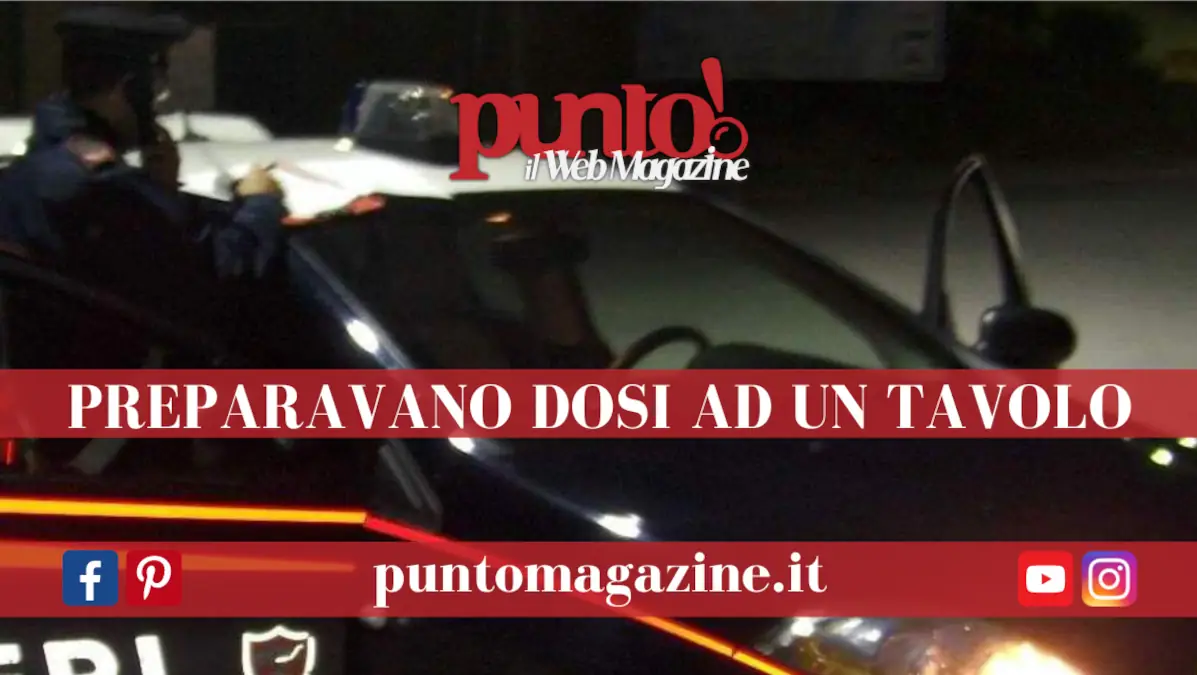 Confezionano droga in casa