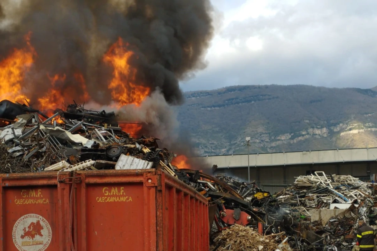 incendio area Pip Sarno