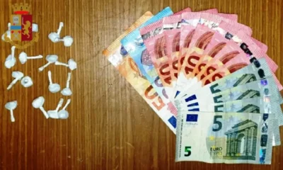 Sorpreso con la droga in piazza carlo III