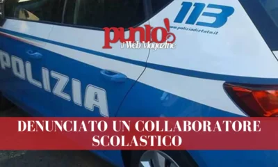 Accende fuochi d'artificio nel parcheggio