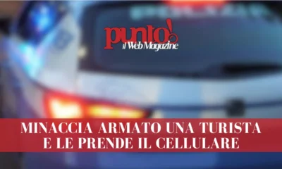 Con pistola in pugno rapina una turista