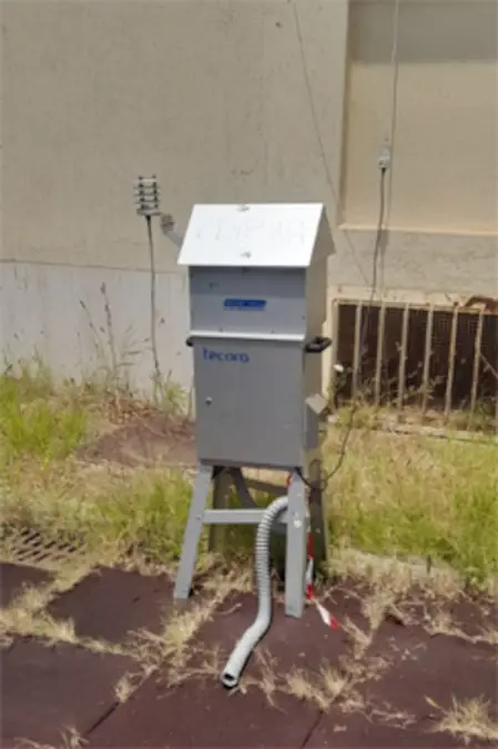 Incendio Via Mastellone a Napoli