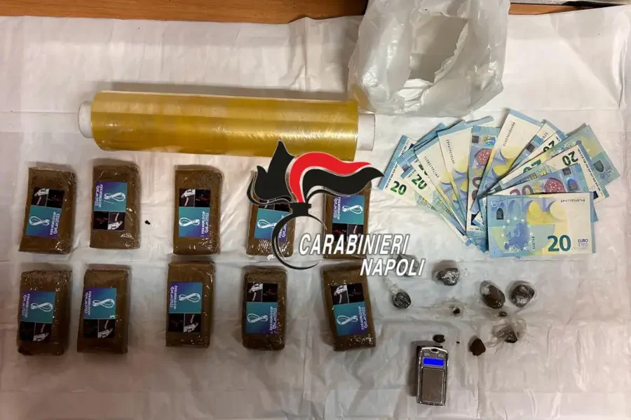 Quasi un chilo di hashish a Forio