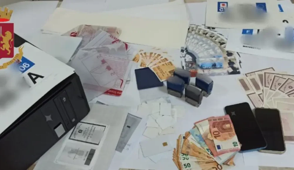 Centrale di documenti falsi