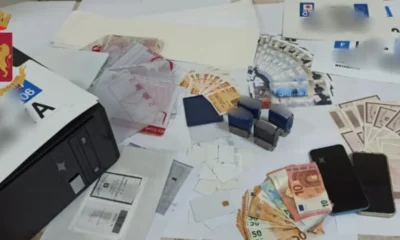 Centrale di documenti falsi