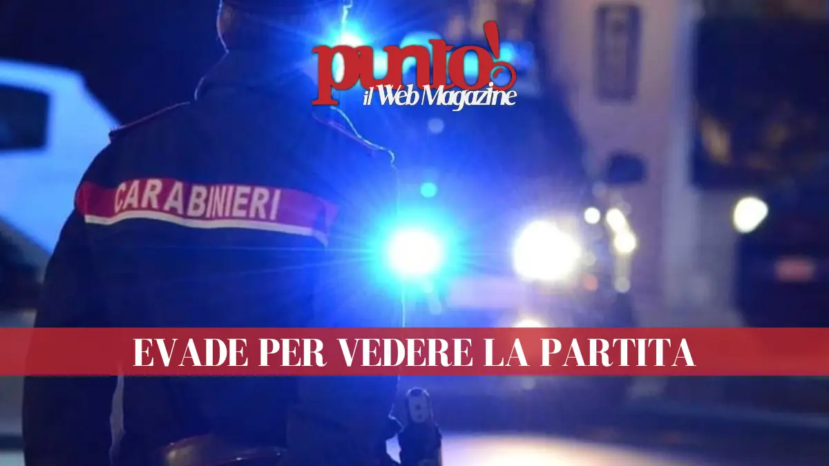 in un'altra casa per vedere la partita