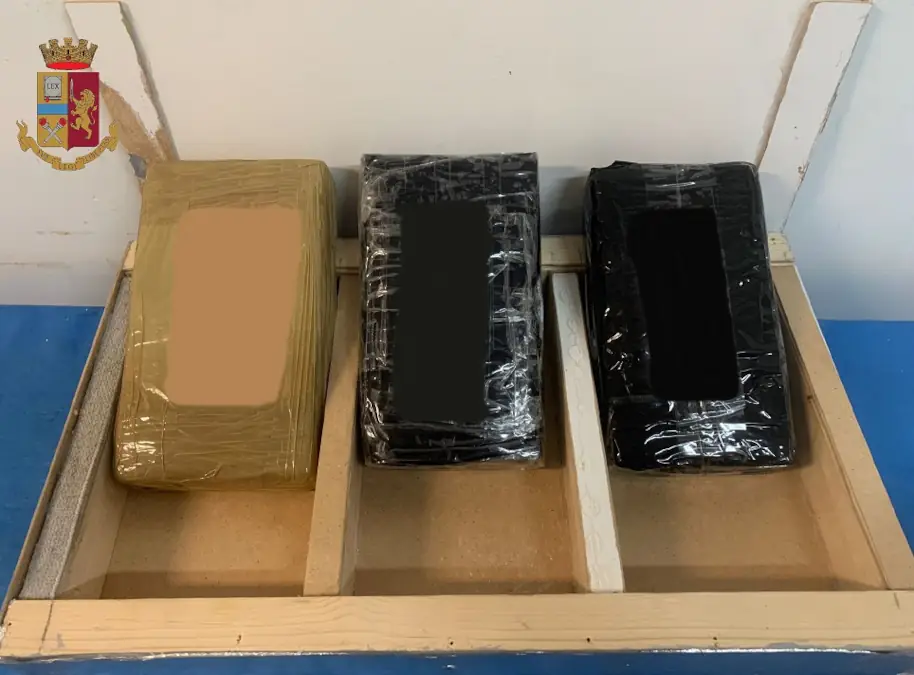 Pianura: scoperto con oltre 3 kg di cocaina