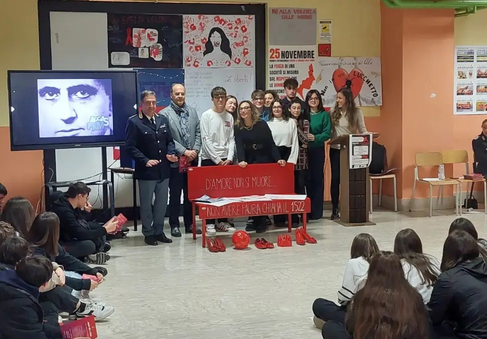 "D'amore non si muore". Riceviamo e pubblichiamo volentieri un articolo degli studenti dell'Istituto di Istruzione Galileo Vetrone di Benevento