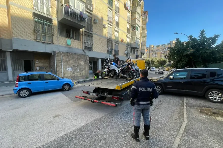 Rimossi 16 veicoli abbandonati