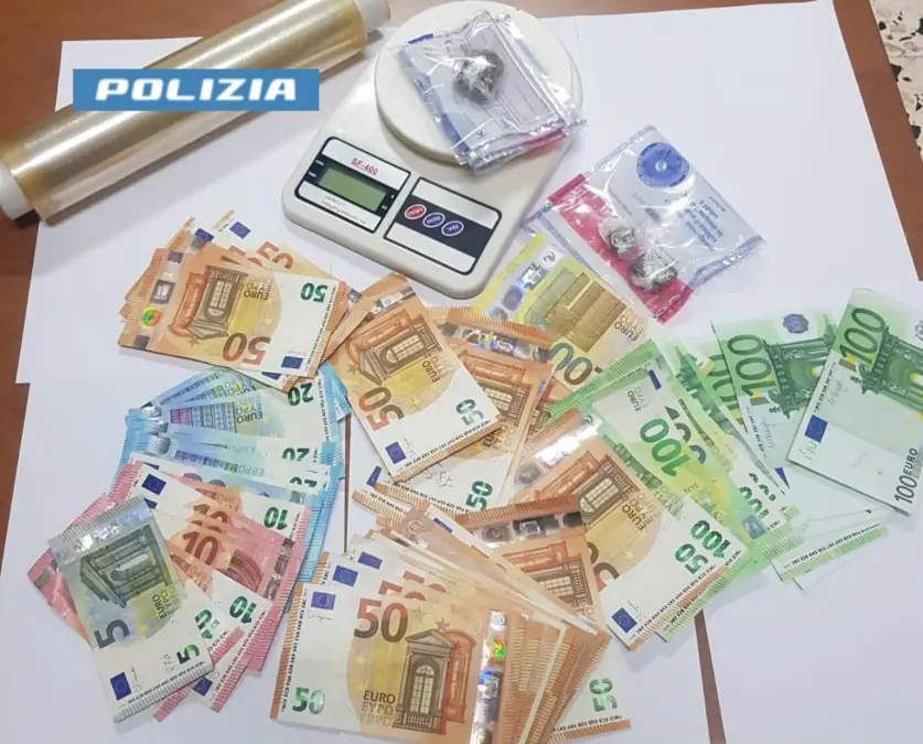 Rione Sanità: cede hashish