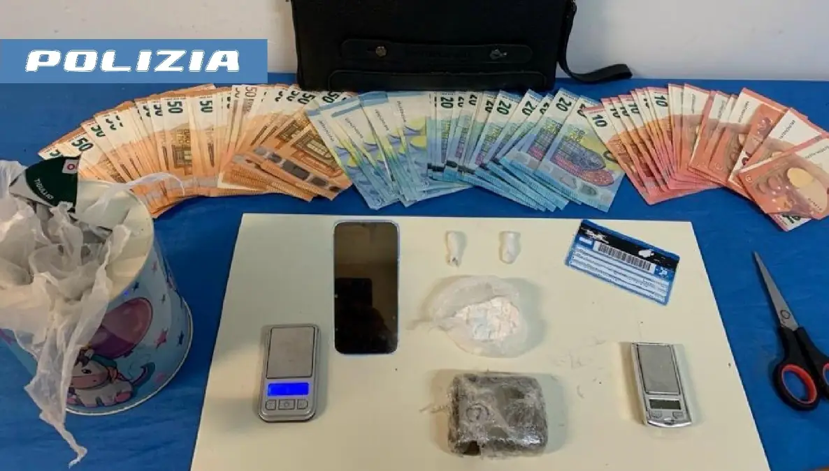 Droga in casa a Pianura