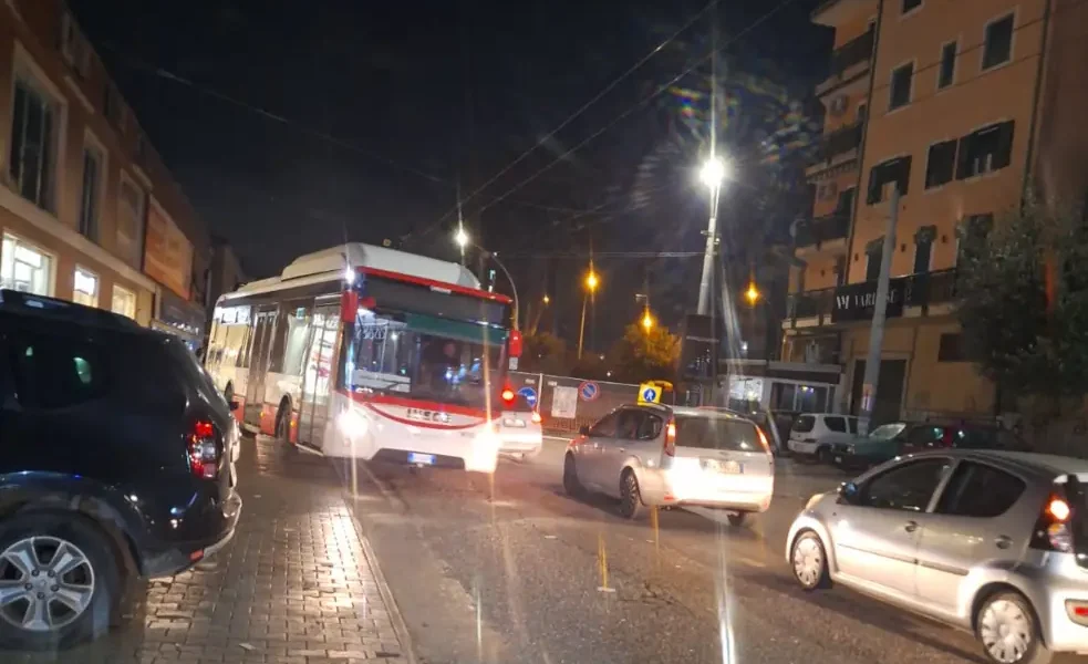 Lavori via colonne a Melito