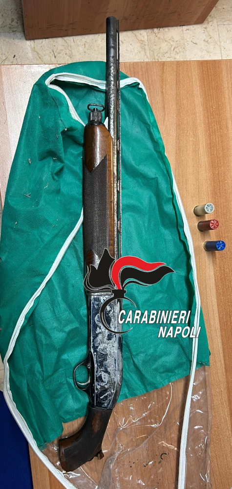 San Vitaliano: Controlli a tappeto nelle periferie. Carabinieri trovano fucile a canne mozze