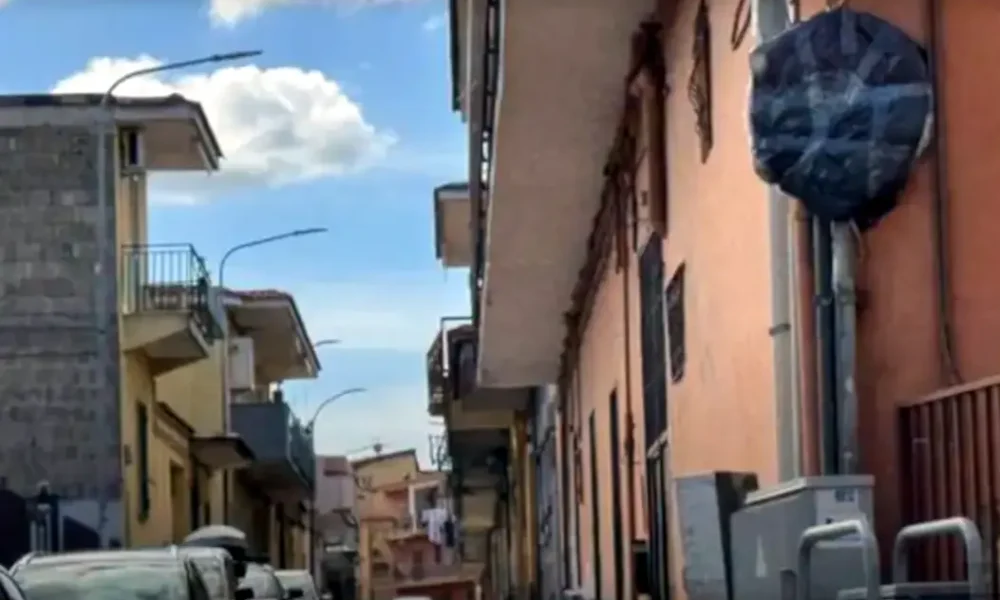 Villaricca senso unico via Primavera