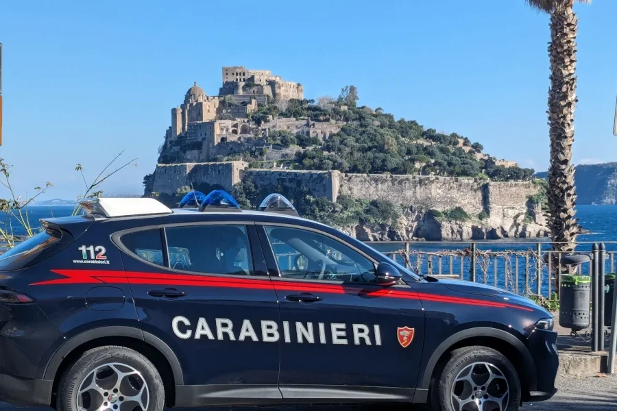 Ischia e Procida: controlli dei Carabinieri, sei sanzioni per droga