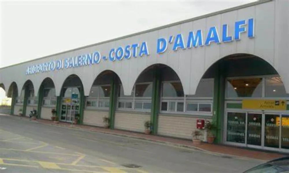 Apertura aeroporto Salerno Costa d’Amalfi: richiesto bus da Benevento