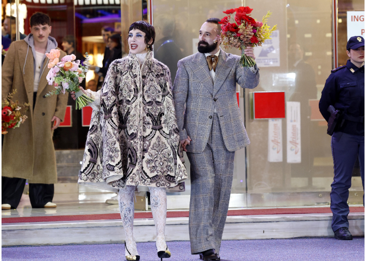 Questa immagine ha l'attributo alt vuoto; il nome del file è COMA-C.png