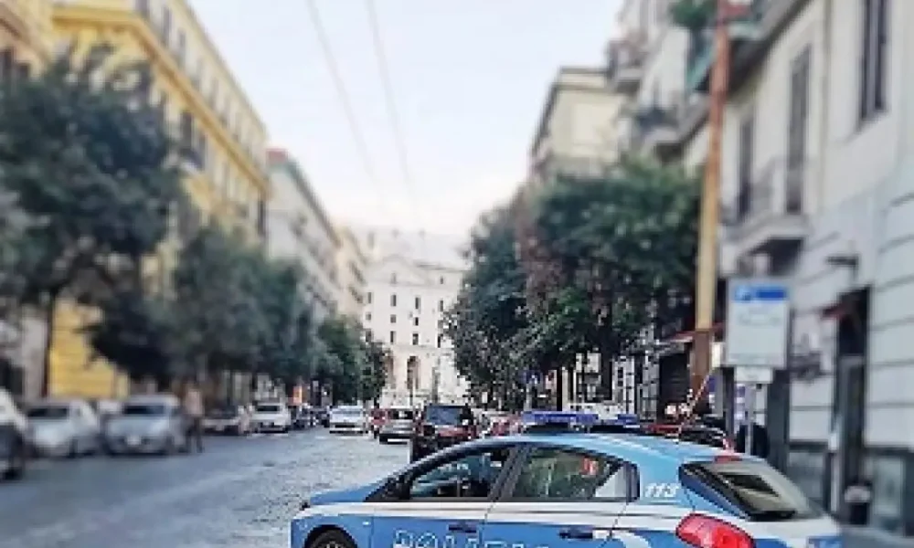 Napoli Galileo Ferraris, tenta di rubare un’auto: arrestato 38enne Napoli Galileo Ferraris, tenta di rubare un’auto: arrestato 38enne