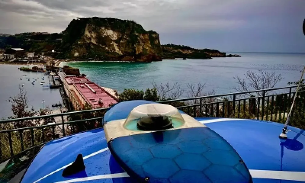 via annibale caccavello sorpresi a rubare una persona arrestata dalla polizia di stato e un8217altra sottoposta a fermo di polizia giudiziaria