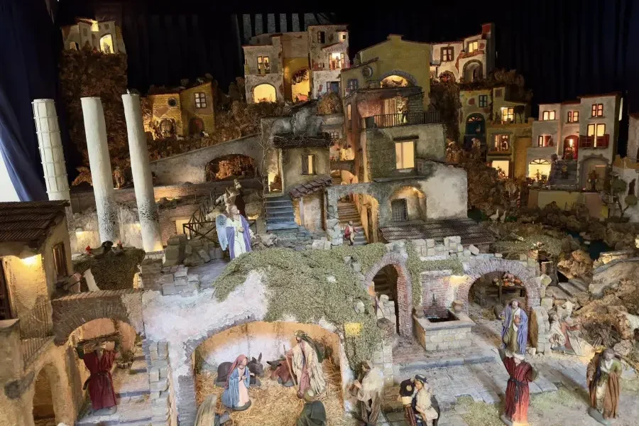 l8217antica puteoli romana nel presepe napoletano la riproduzione del tempio di serapide da Puntomagazine.it l8217antica puteoli romana nel presepe napoletano la riproduzione del tempio di serapide