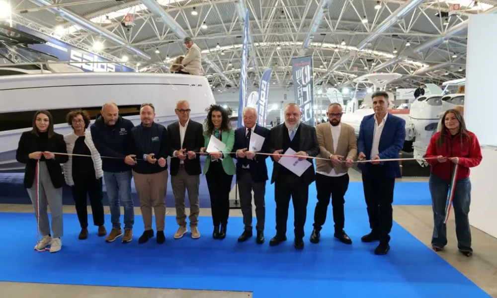 salone nautico di roma inaugurata la kermesse con molti visitatori e tante novit224 in esposizione160 da Puntomagazine.it salone nautico di roma inaugurata la kermesse con molti visitatori e tante novit224 in esposizione160