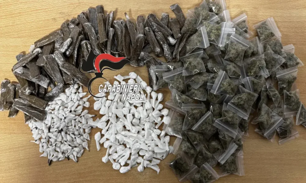 napoli droga a poggioreale sequestro dei carabinieri nel rione connolo da Puntomagazine.it napoli droga a poggioreale sequestro dei carabinieri nel rione connolo