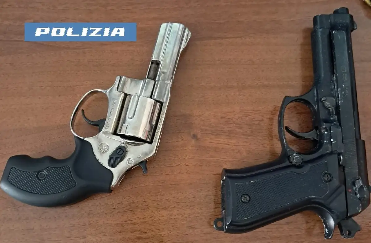 Napoli - Pistole replica